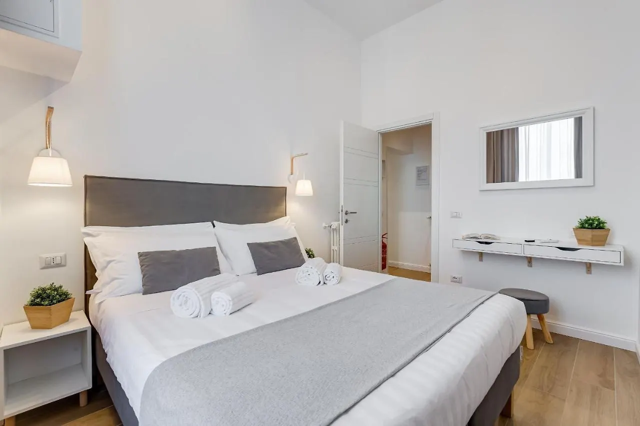 Colonna Luxury Apartment Roma 0*,  Italia