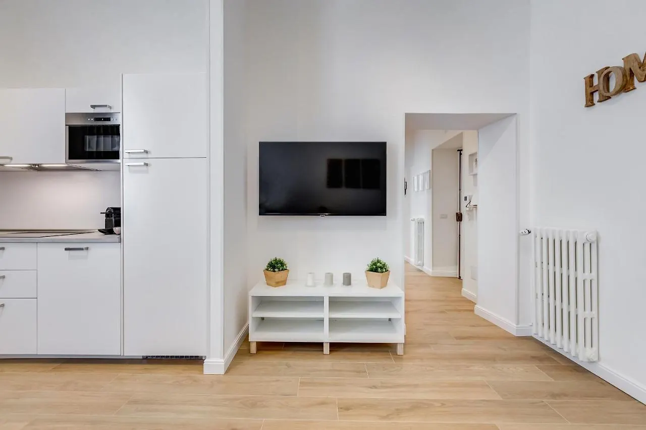 Colonna Luxury Apartment Roma 0*,  Italia